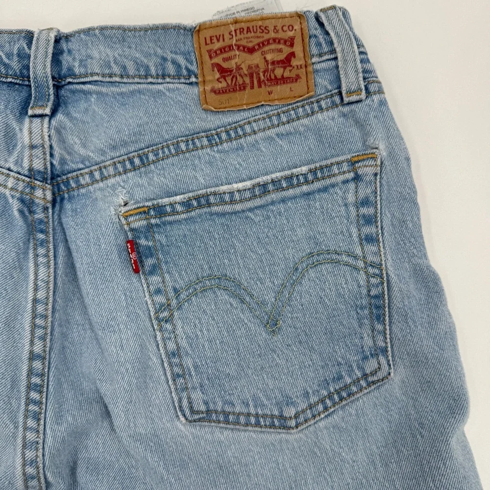 Levis 501 Original Fit Jeans Mens W29 L30 Light Wash Blue Straight‎ Leg Denim